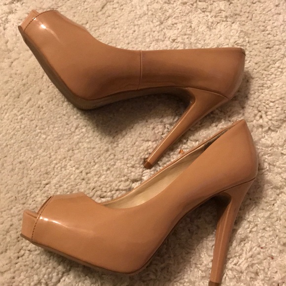 Shoes - Picture 2 of 3